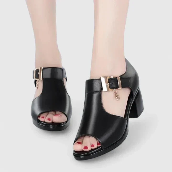 Lyzanne | Elegantne Sandale